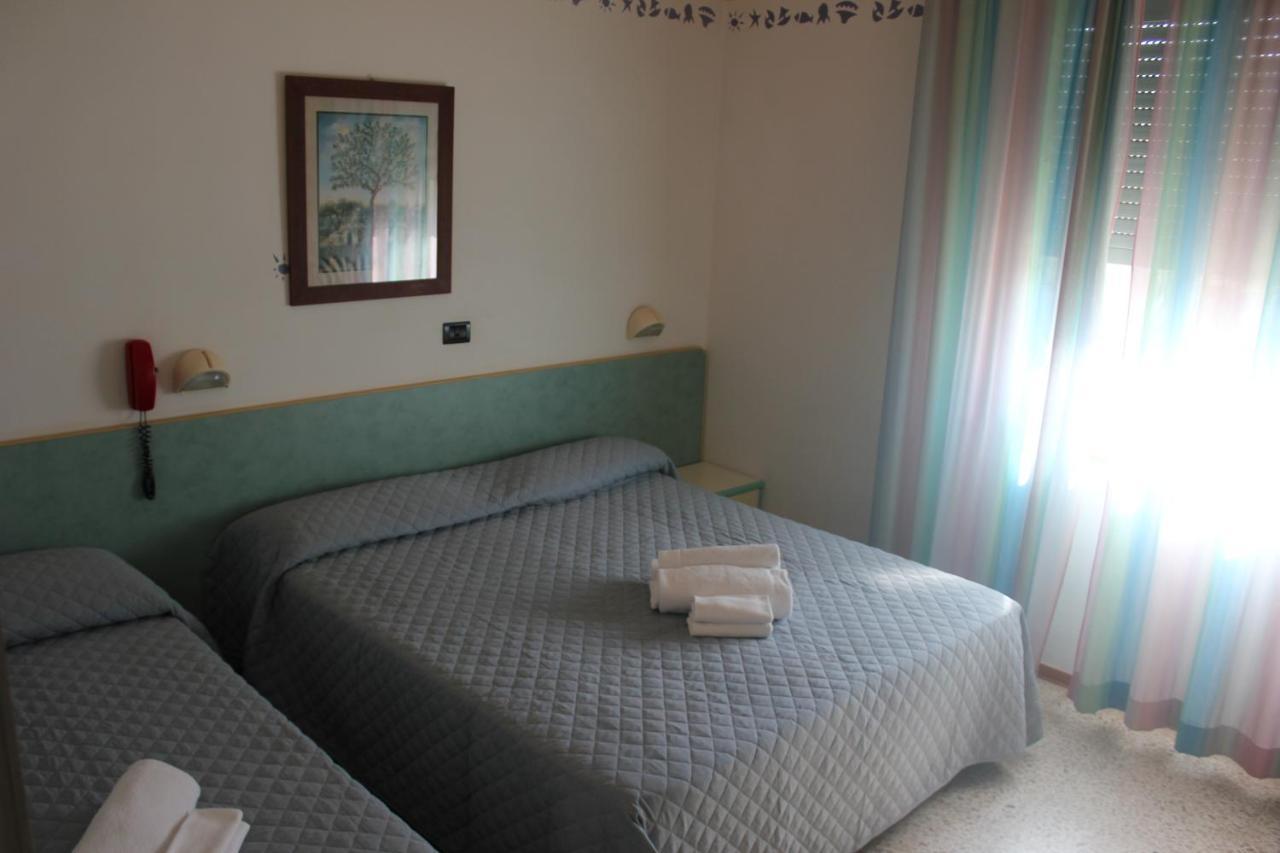 Hotel Sidney Беллария-Иджеа-Марина Экстерьер фото
