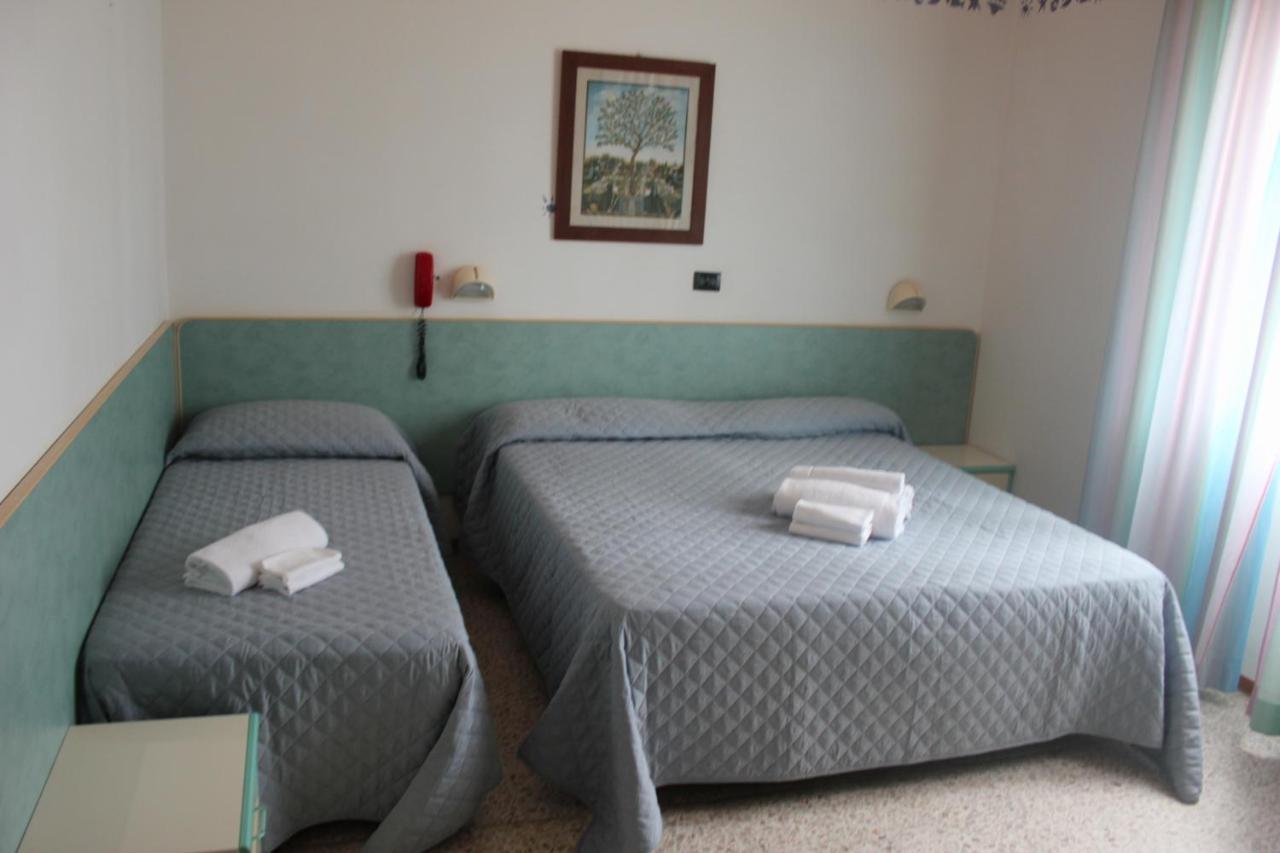Hotel Sidney Беллария-Иджеа-Марина Экстерьер фото