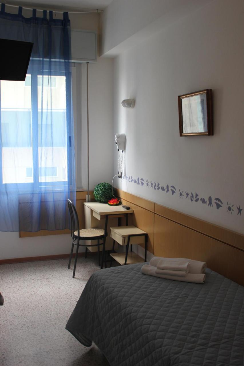 Hotel Sidney Беллария-Иджеа-Марина Экстерьер фото
